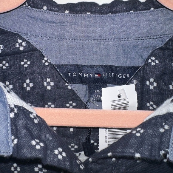 Tommy Hilfiger Button Down Shirt - Picture 4 of 5